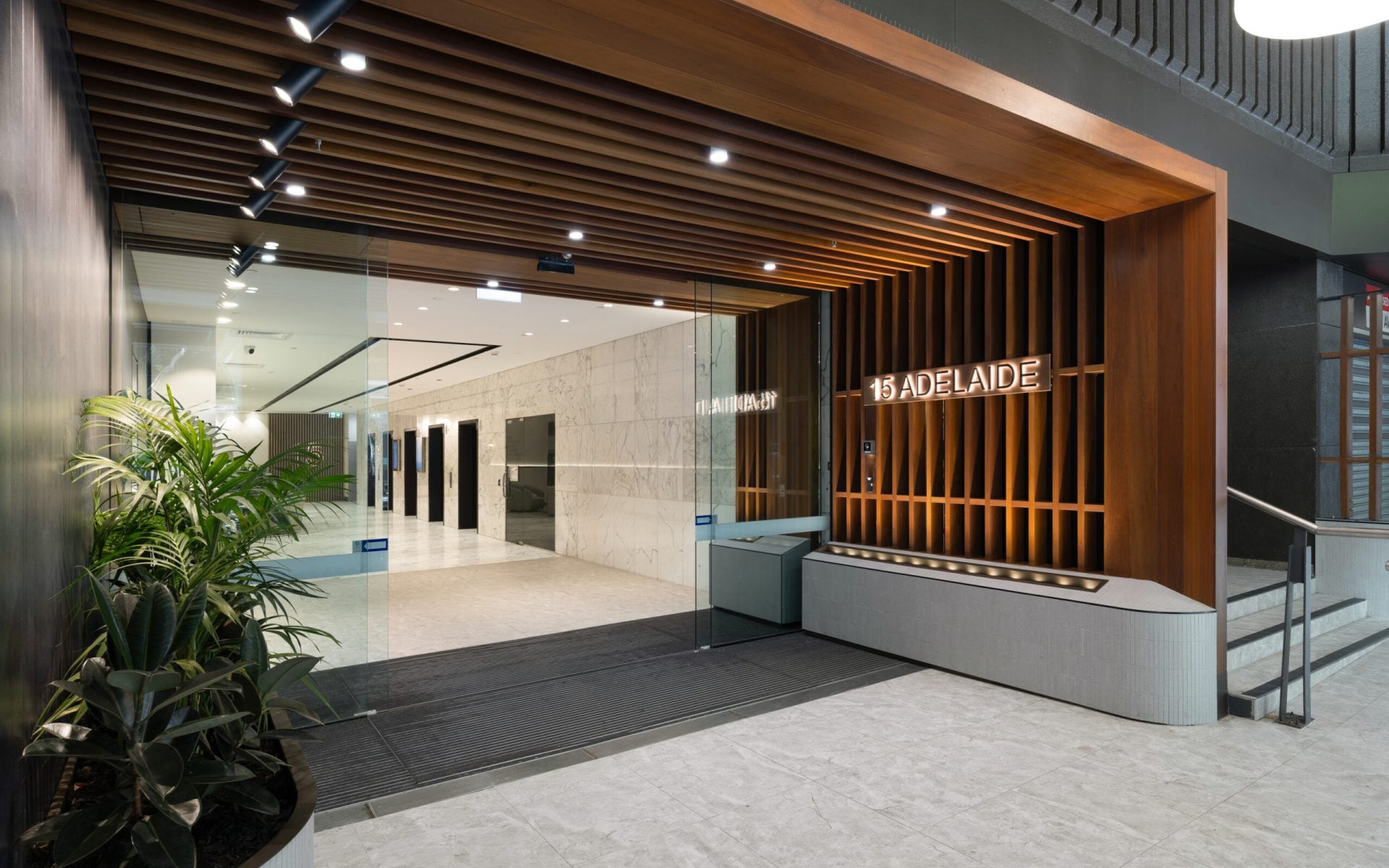 15_Adelaide_St_032