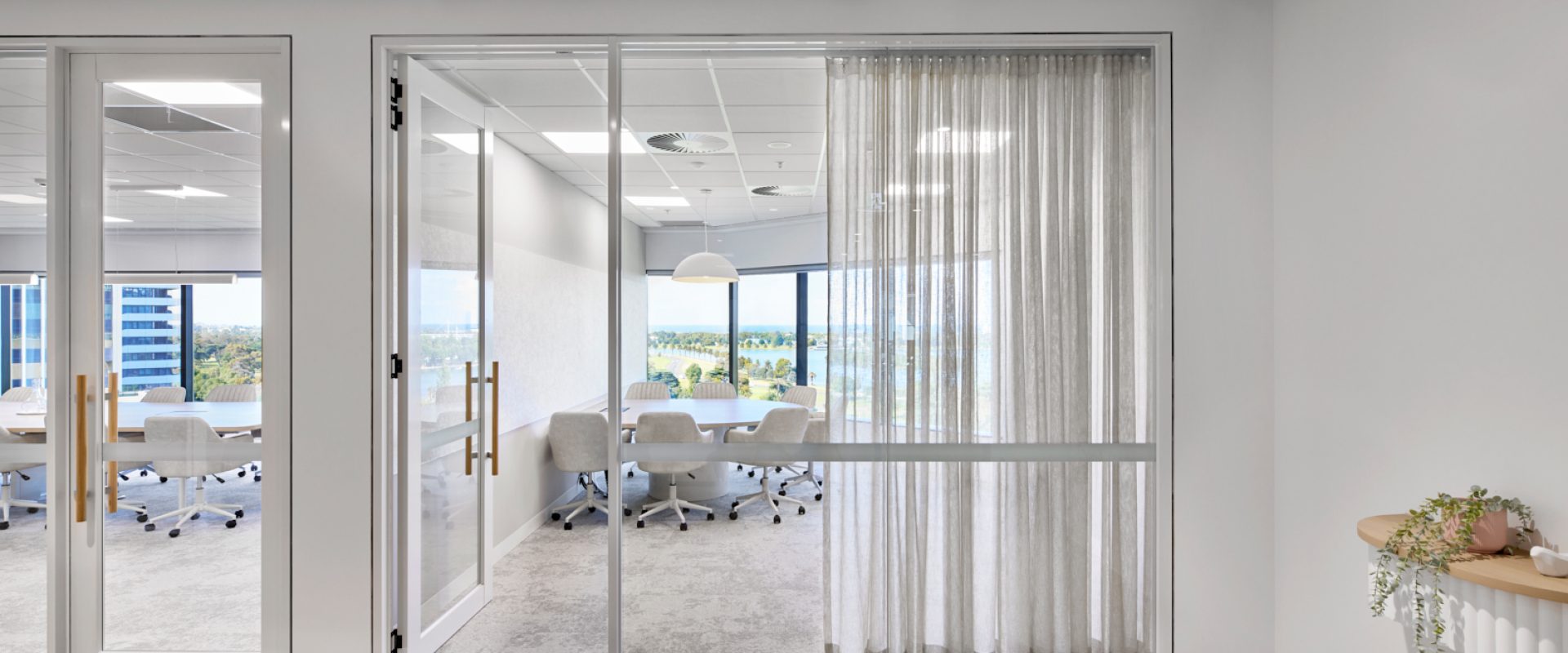 cachet speculative suite design_melbourne arrival boardroom