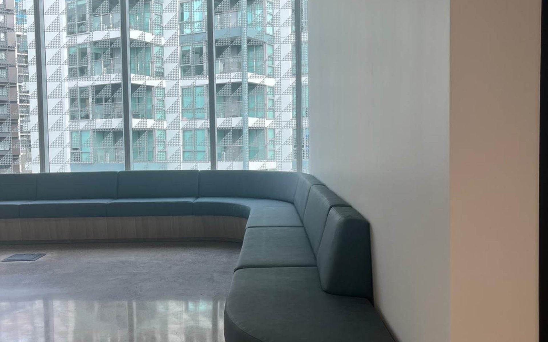 Auckland commercial building upgrades by Cachet Group, including lobby café refurbishment, speculative suites and turnkey workplace fitout.