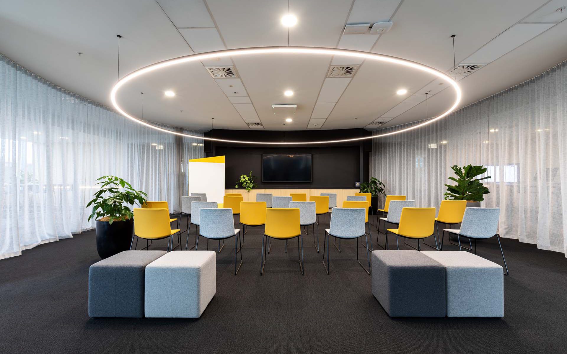 project-EYWavespace_CG-Project-Gallery-1920px_EY-Wavespace_Workplace-Design5